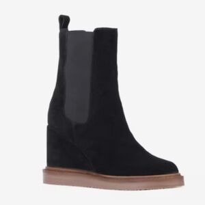 Vintage Foundry Elizabeth Wedge
Bootie